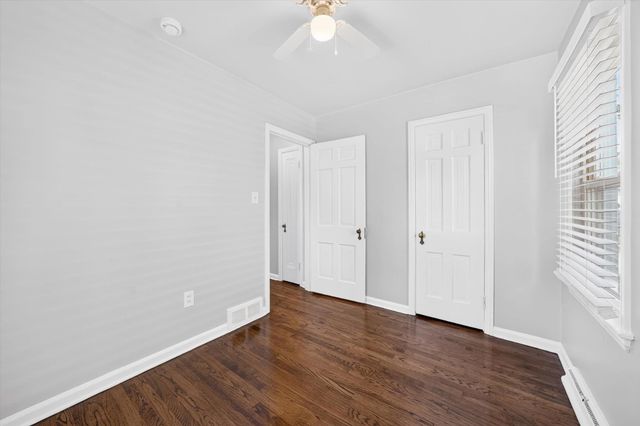 24163 New York Street, Dearborn, MI 48124