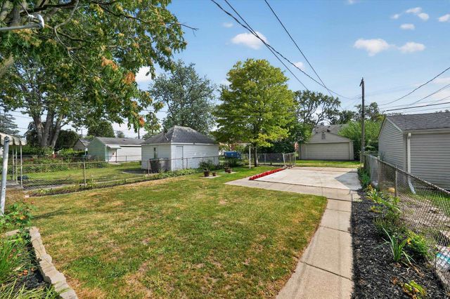 24163 New York Street, Dearborn, MI 48124