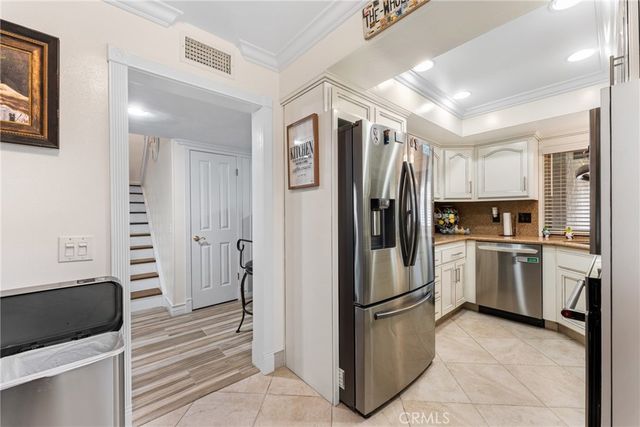 134 Oak Forest Circle, Glendora, CA 91741