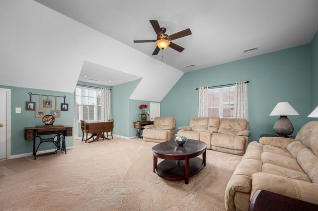 7024 Red Apple Rd, Antioch, TN 37013