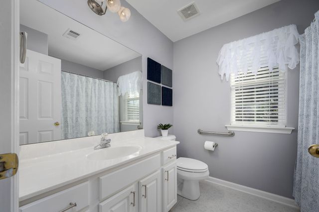 7024 Red Apple Rd, Antioch, TN 37013