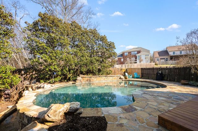 7024 Red Apple Rd, Antioch, TN 37013