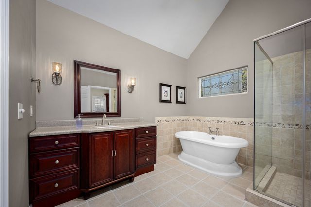 7024 Red Apple Rd, Antioch, TN 37013