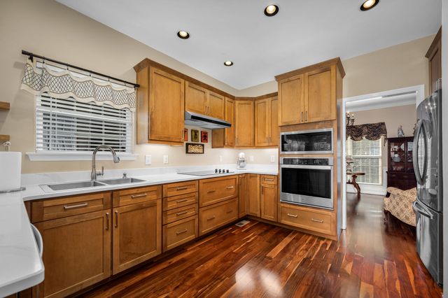 7024 Red Apple Rd, Antioch, TN 37013