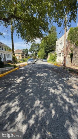 1742 MINERAL SPRING RD, Reading, PA 19602