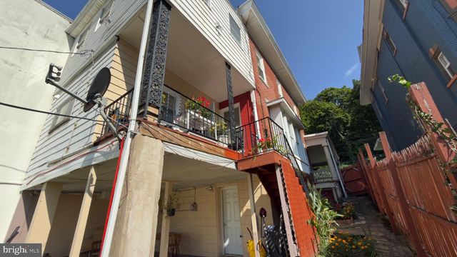 1742 MINERAL SPRING RD, Reading, PA 19602