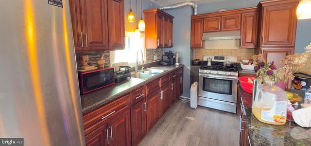1742 MINERAL SPRING RD, Reading, PA 19602