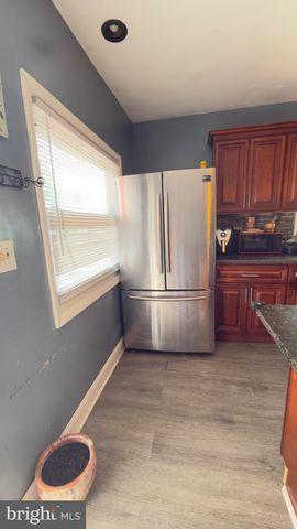 1742 MINERAL SPRING RD, Reading, PA 19602