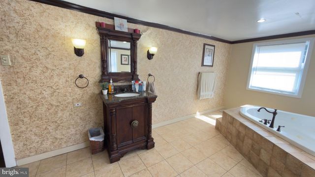 1742 MINERAL SPRING RD, Reading, PA 19602