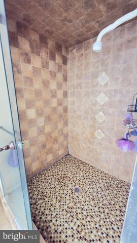 1742 MINERAL SPRING RD, Reading, PA 19602