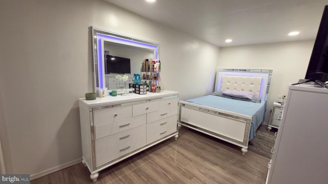 1742 MINERAL SPRING RD, Reading, PA 19602