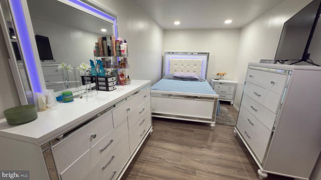1742 MINERAL SPRING RD, Reading, PA 19602