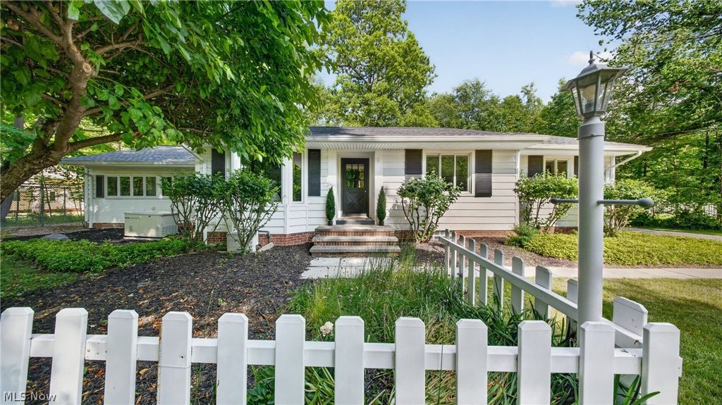 3909 Brainard Road, Orange Village, OH 44122