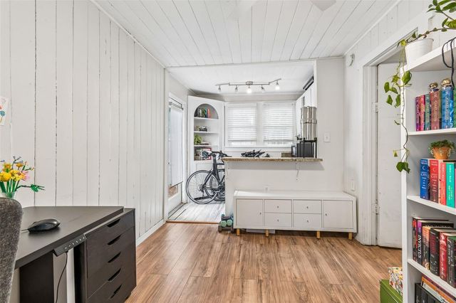 1220 E EMMA STREET, Tampa, FL 33603