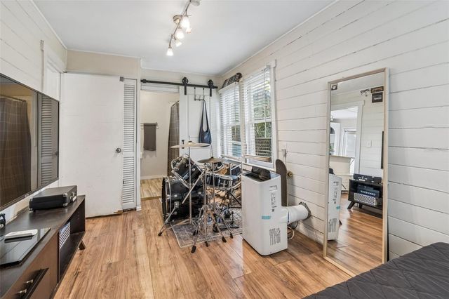 1220 E EMMA STREET, Tampa, FL 33603