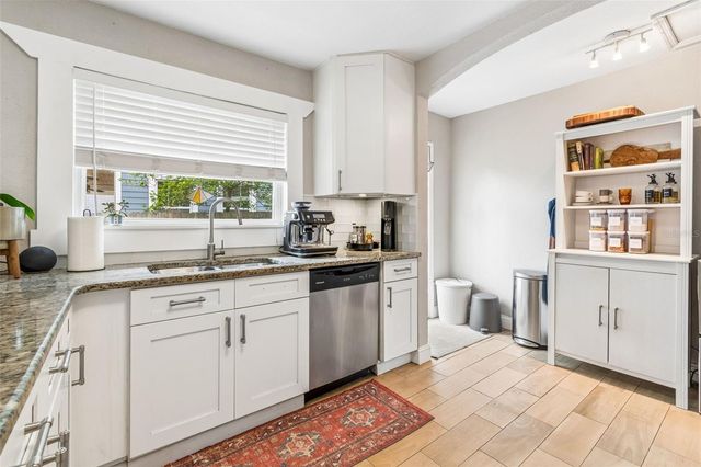 1220 E EMMA STREET, Tampa, FL 33603