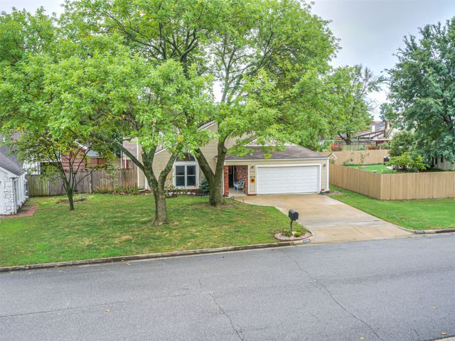 11010 E 67th Street, Tulsa, OK 74133