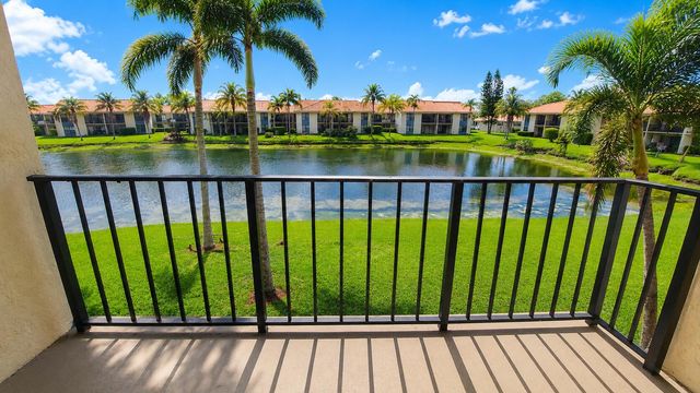1463 Lake Crystal Drive G, West Palm Beach, FL 33411