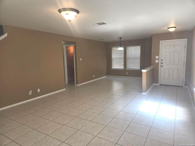 6515 kestrel ln, San Antonio, TX 78233