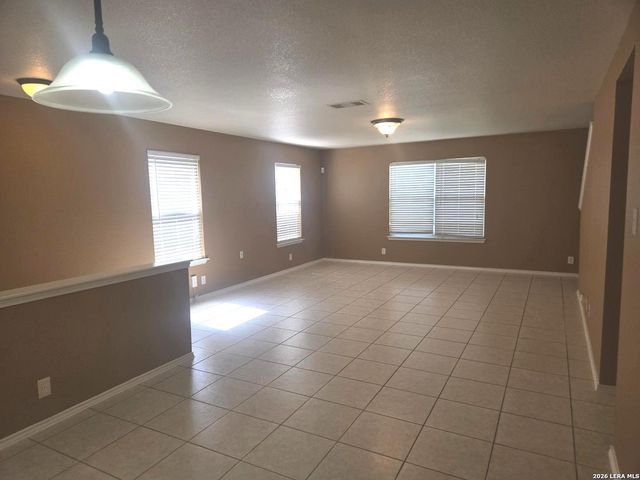 6515 kestrel ln, San Antonio, TX 78233