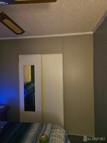 62 Bayshore Mobile Manor, Hazlet, NJ 07730