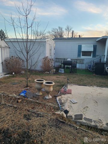 62 Bayshore Mobile Manor, Hazlet, NJ 07730