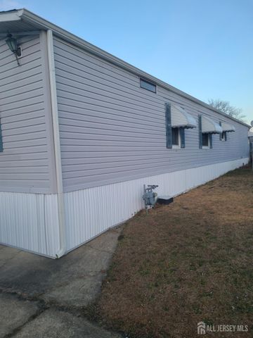 62 Bayshore Mobile Manor, Hazlet, NJ 07730