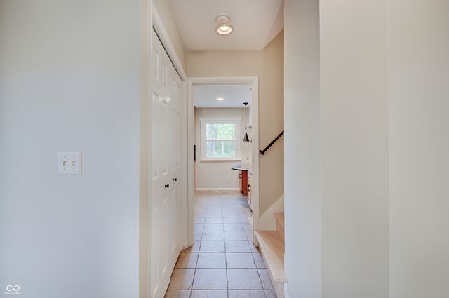 805 Eaglewood Drive, Zionsville, IN 46077