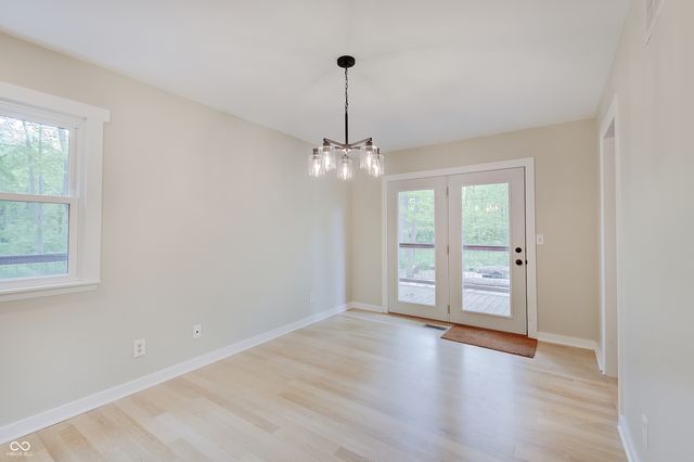 805 Eaglewood Drive, Zionsville, IN 46077