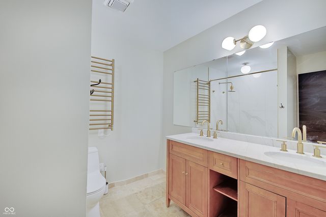 805 Eaglewood Drive, Zionsville, IN 46077