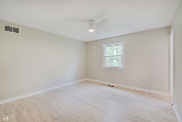 805 Eaglewood Drive, Zionsville, IN 46077