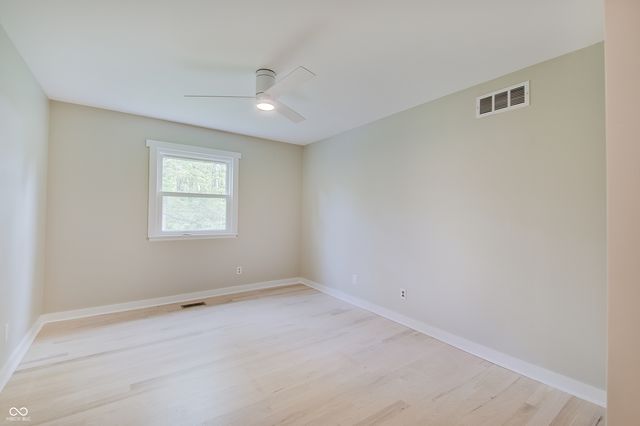805 Eaglewood Drive, Zionsville, IN 46077