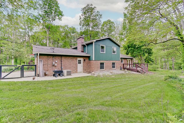 805 Eaglewood Drive, Zionsville, IN 46077