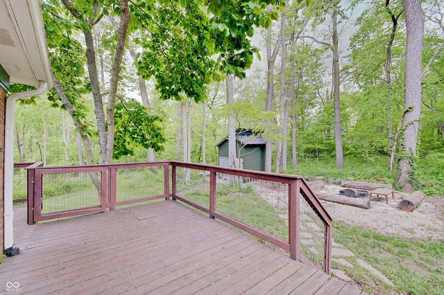 805 Eaglewood Drive, Zionsville, IN 46077