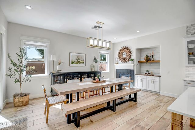 4995 E INDIAN WELLS Drive, Chandler, AZ 85249