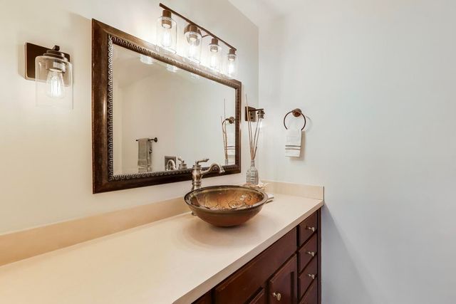 6147 N SHERIDAN Road 9B, Chicago, IL 60660