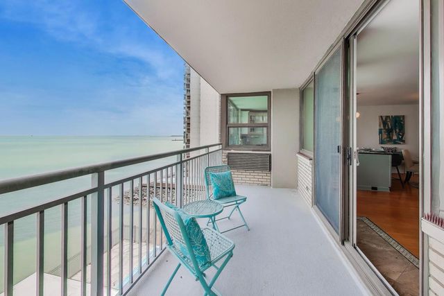 6147 N SHERIDAN Road 9B, Chicago, IL 60660