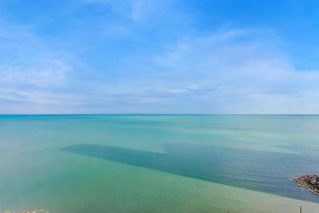 6147 N SHERIDAN Road 9B, Chicago, IL 60660