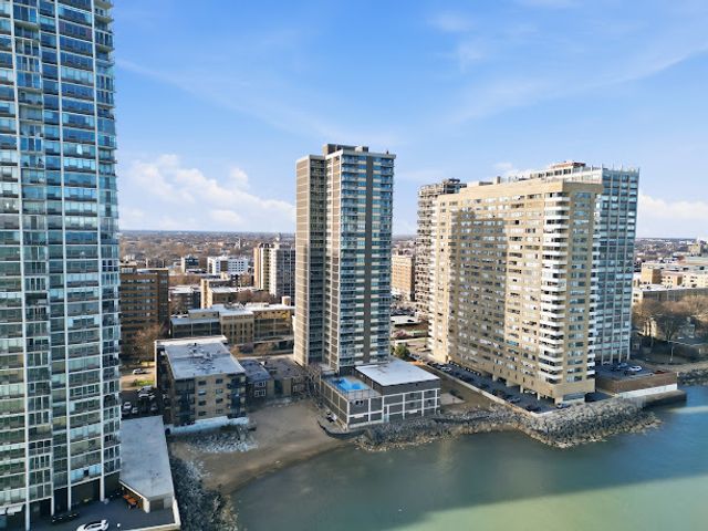 6147 N SHERIDAN Road 9B, Chicago, IL 60660