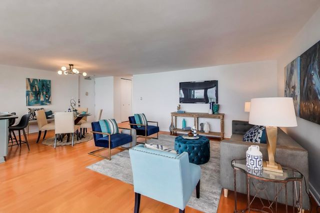 6147 N SHERIDAN Road 9B, Chicago, IL 60660