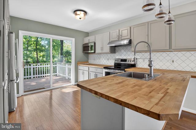 607 OVERHILL DR, Edgewater, MD 21037