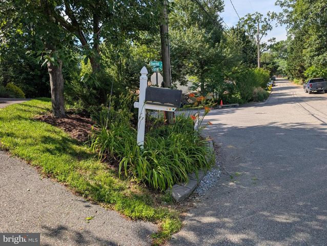 607 OVERHILL DR, Edgewater, MD 21037