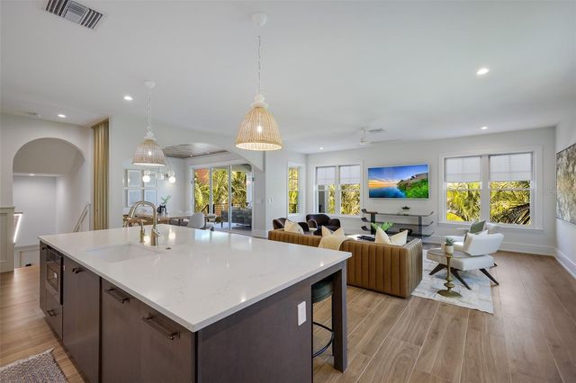 119 MCKINLEY DRIVE, Sarasota, FL 34236