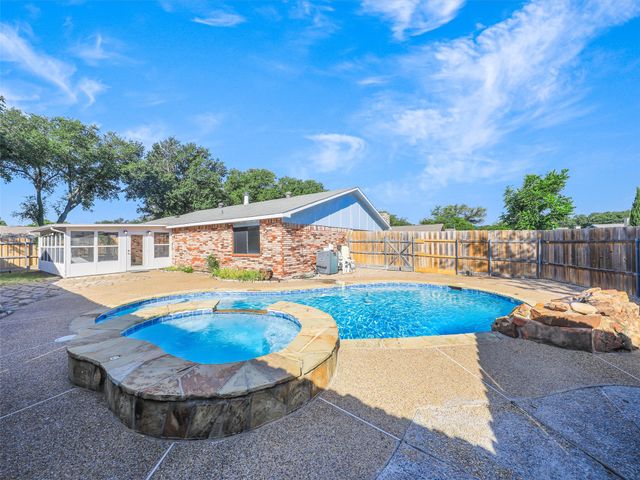 5109 Brandenburg Lane, The Colony, TX 75056