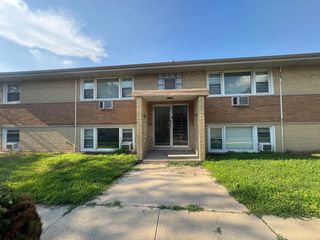18446 Torrence Avenue 1E, Lansing, IL 60438