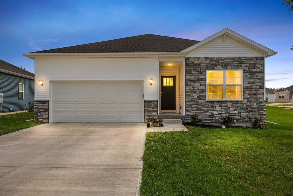 3319 Craven Drive, Coralville, IA 52241