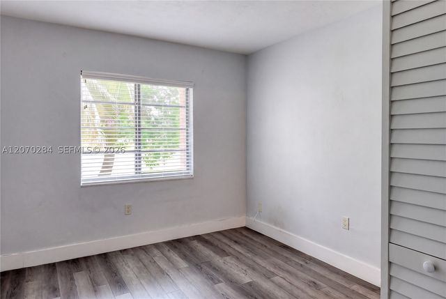 15888 SW 95th Ave 209, Miami, FL 33157