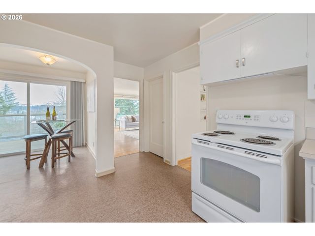 2031 OLIVE St, Eugene, OR 97405