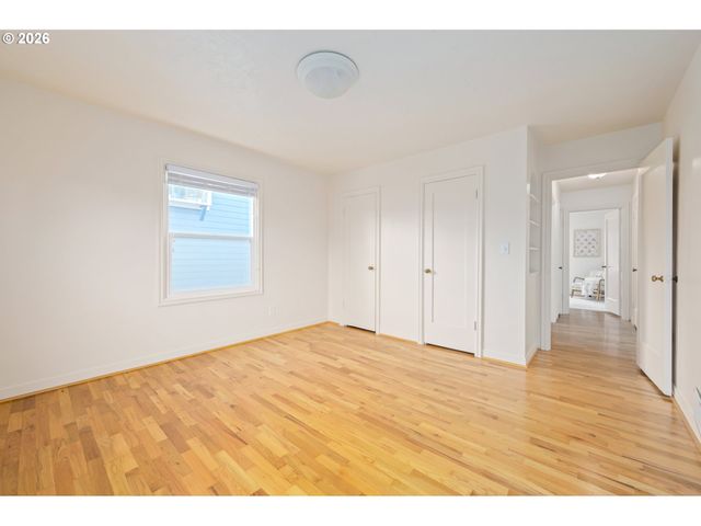 2031 OLIVE St, Eugene, OR 97405