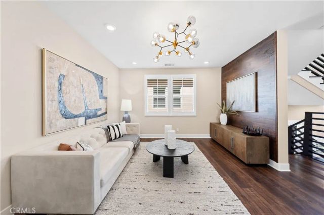 91 Pelican, Irvine, CA 92618